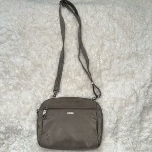 EUC Travelon Anti-Theft Classic Convertible Crossbody and Waist Pack – Nutmeg